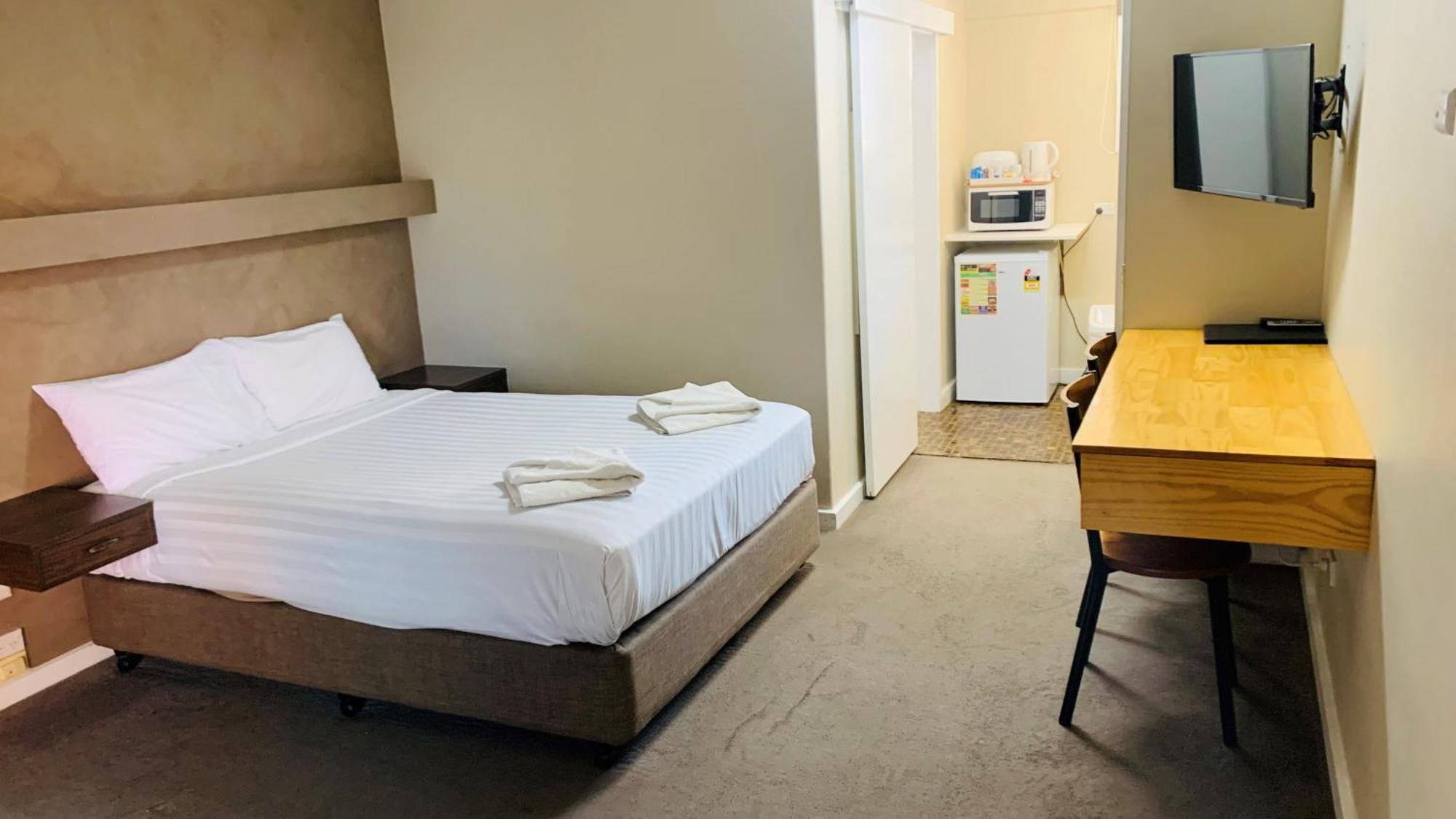 Mid City Plantation Motel Mildura Bagian luar foto