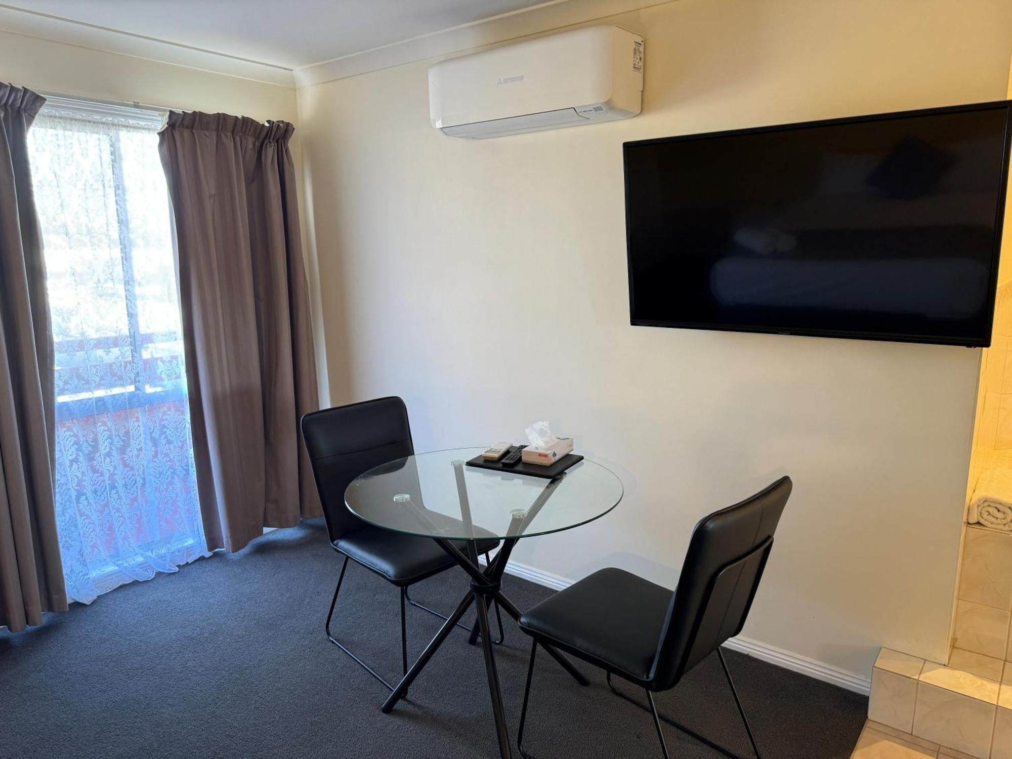 Mid City Plantation Motel Mildura Bagian luar foto