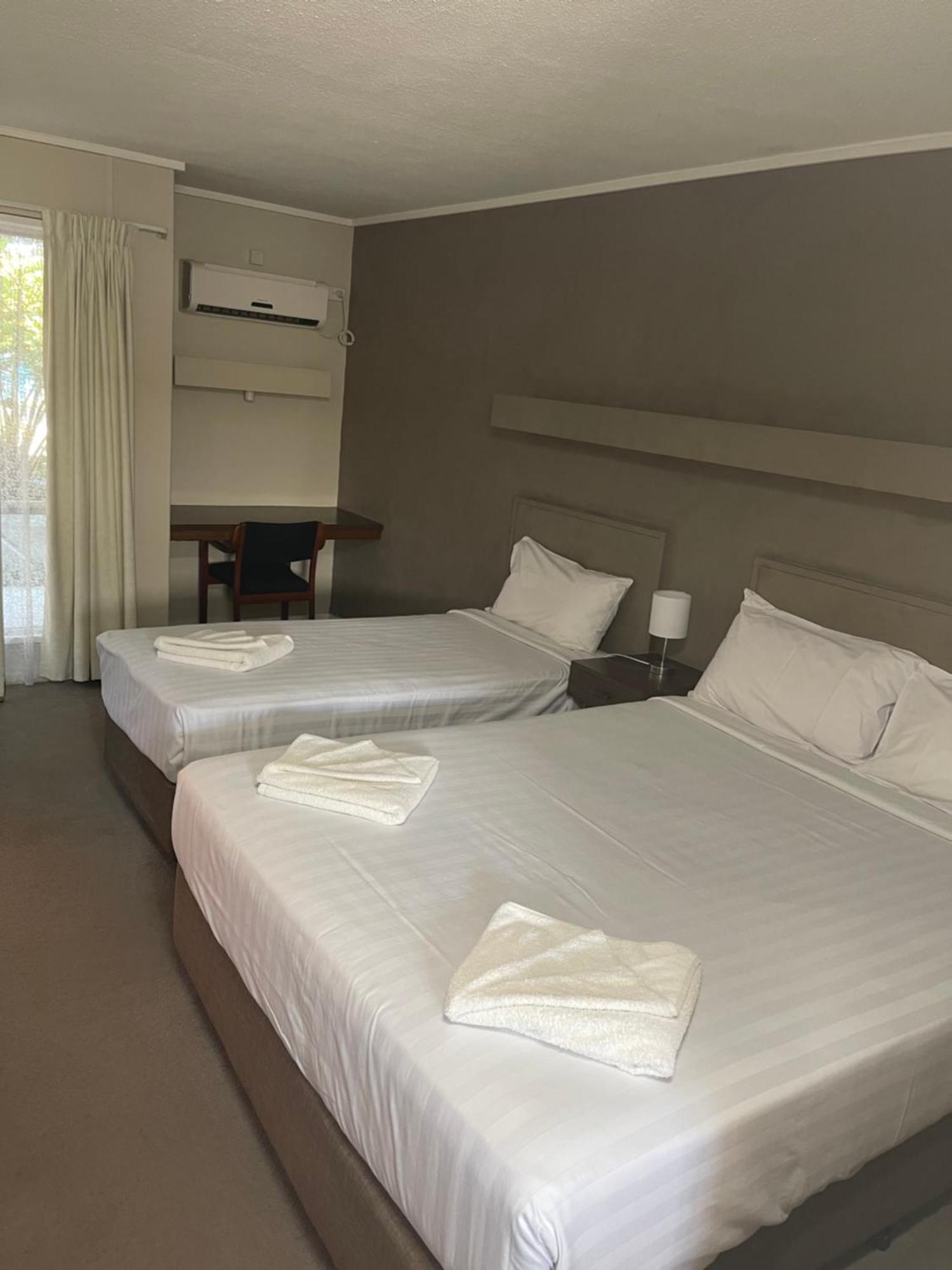 Mid City Plantation Motel Mildura Bagian luar foto
