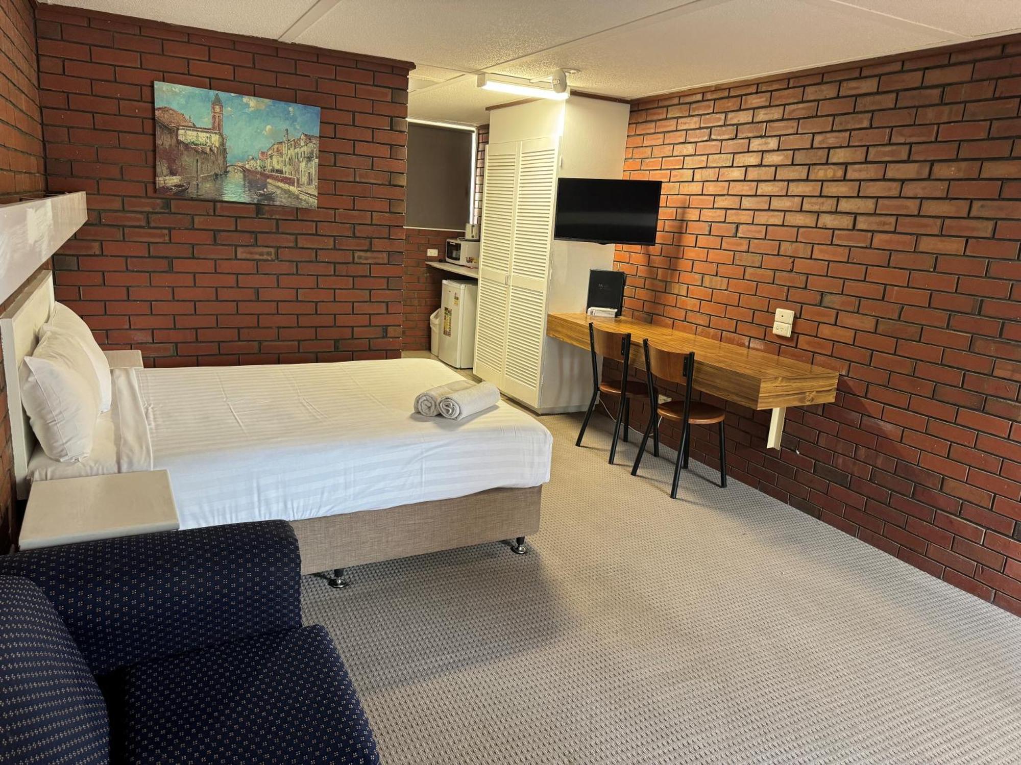Mid City Plantation Motel Mildura Bagian luar foto