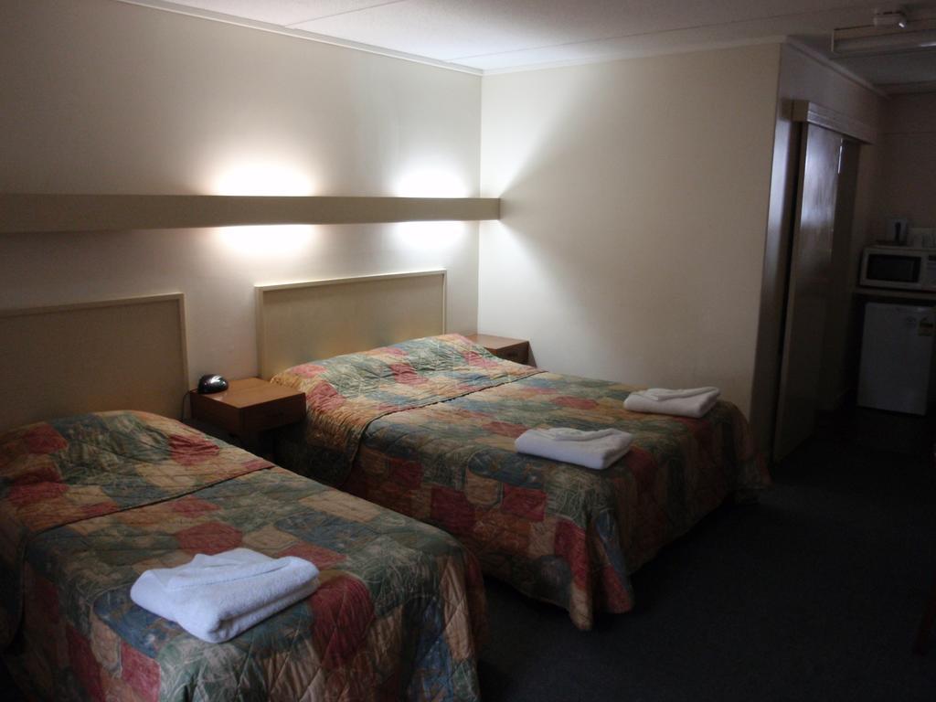 Mid City Plantation Motel Mildura Bagian luar foto