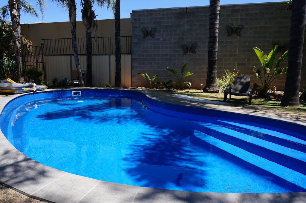 Mid City Plantation Motel Mildura Bagian luar foto