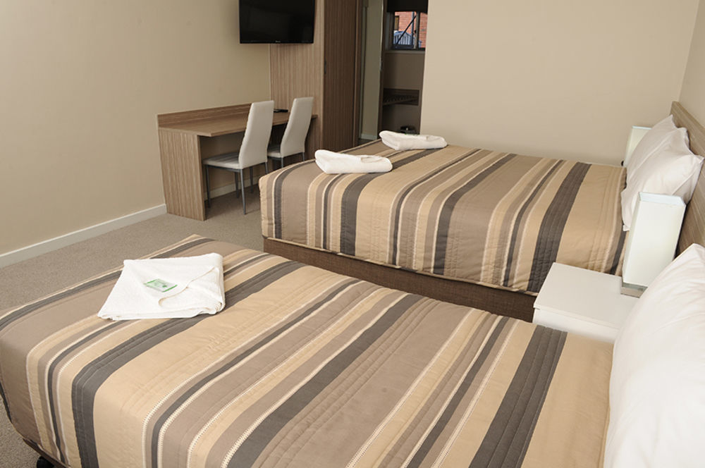 Mid City Plantation Motel Mildura Bagian luar foto