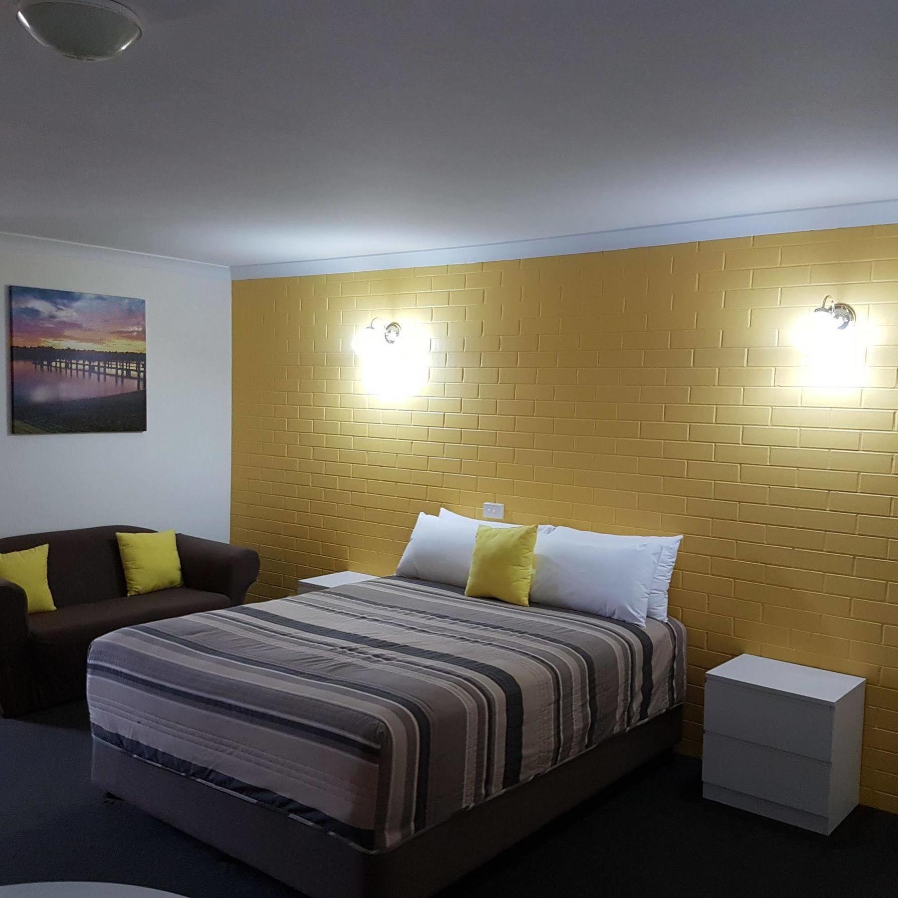Mid City Plantation Motel Mildura Bagian luar foto