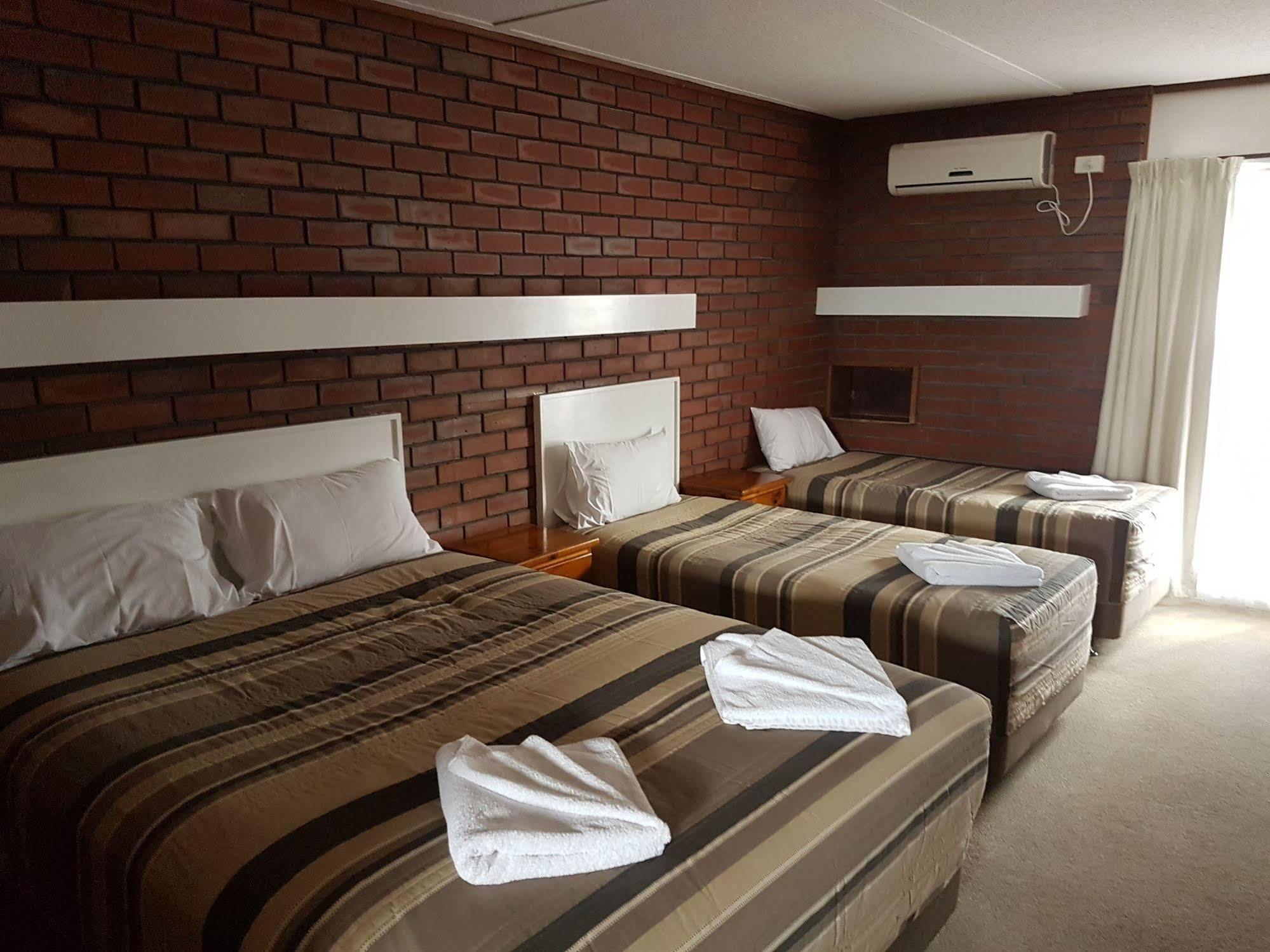 Mid City Plantation Motel Mildura Bagian luar foto