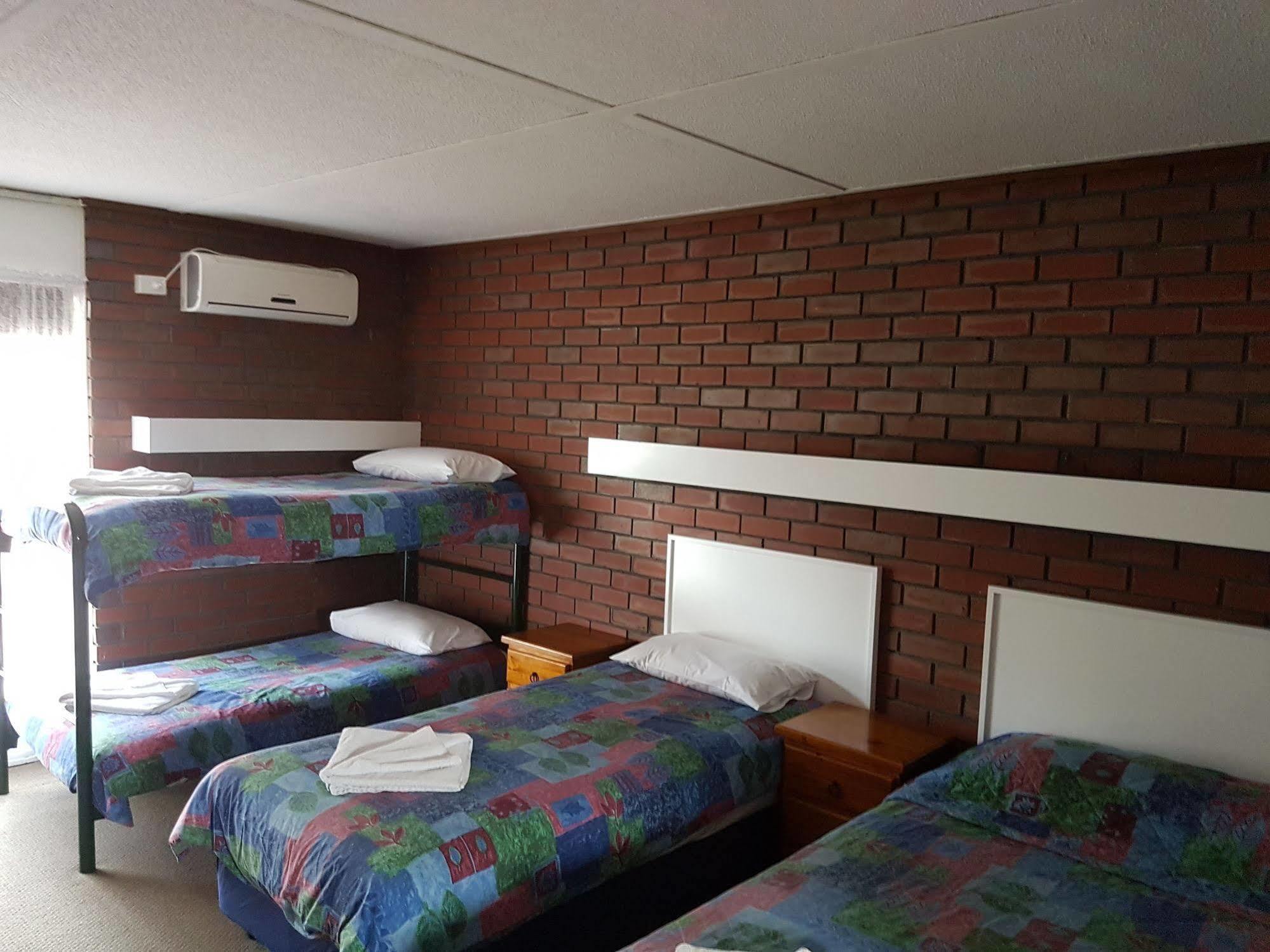 Mid City Plantation Motel Mildura Bagian luar foto
